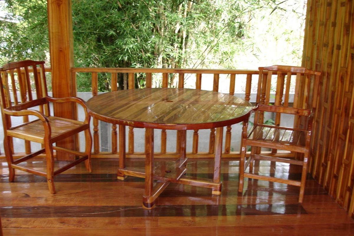 Home Stay Stc Bed And Breakfast Udon Thani Eksteriør billede